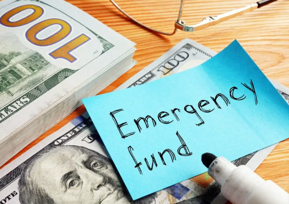 Should I actually have an Emergency Fund Along with Life Insurance?